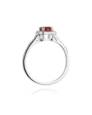 Ruby ring with white gold diamonds