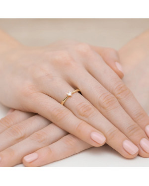 Diamond heart engagement ring 0.10ct