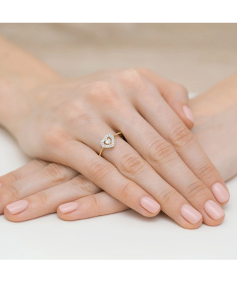 Gold ring with heart diamonds 0.19ct