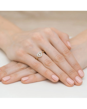 Gold ring with heart diamonds 0.19ct