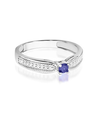14k white gold tanzanite ring