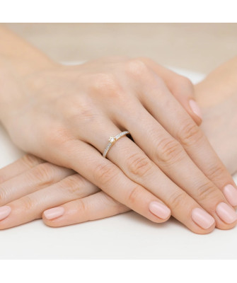 Pierścionek zaręczynowy diament 0,17ct certyfikat