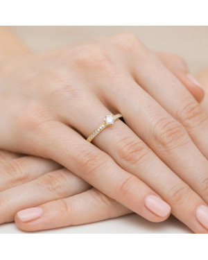 Pierścionek zaręczynowy diament 0,37ct certyfikat