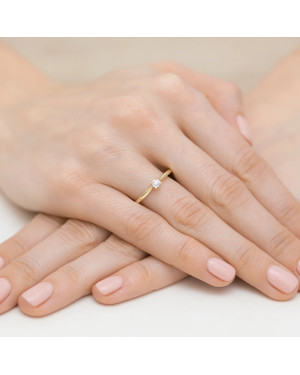 Engagement ring diamond 0.03ct