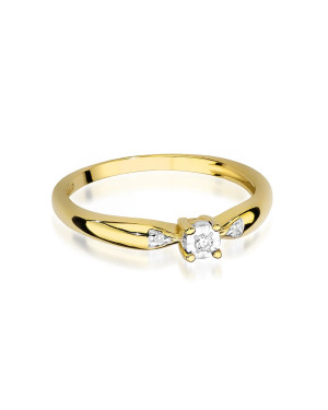 Gold ring with 0.03ct diamond