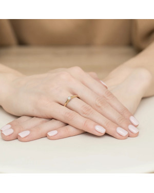 Gold ring with a 0.03ct diamond