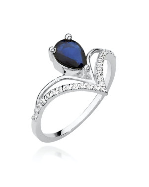 Gold ring with sapphire and diamonds white gold