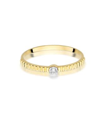 Gold ring with 0.04ct diamond