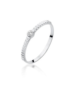 14k White Gold Ring with Diamond 0.04ct