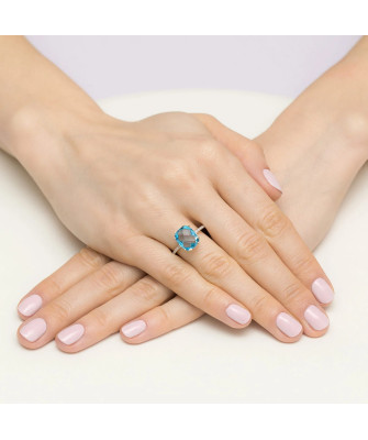 Topaz gold ring 3.00ct