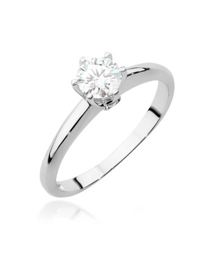 Engagement ring with white sapphire certificate