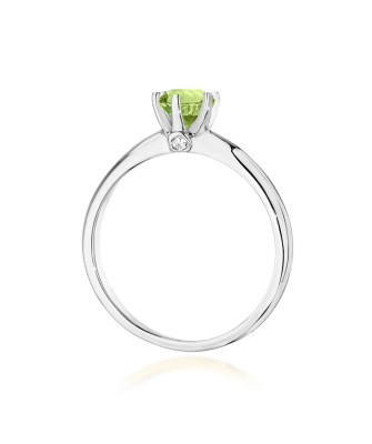 Gold ring with peridot white gold