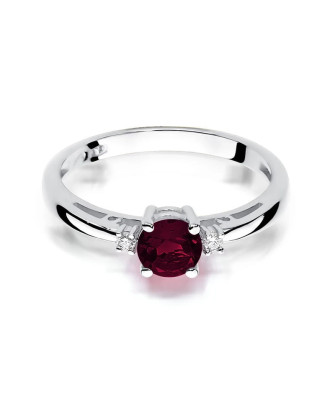Garnet ring made of 14k white gold