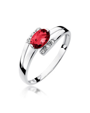 Ring with ruby and diamonds white gold