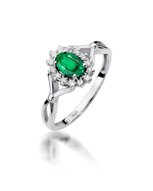 Emerald and diamond ring white gold