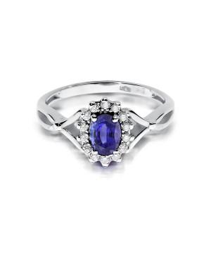 Tanzanite and diamond ring white gold