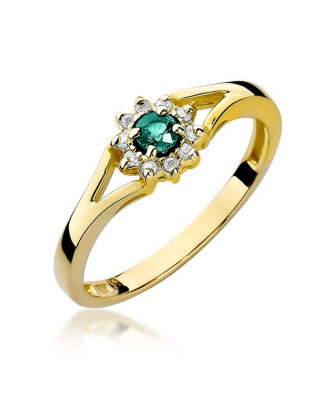 14k gold ring with emerald