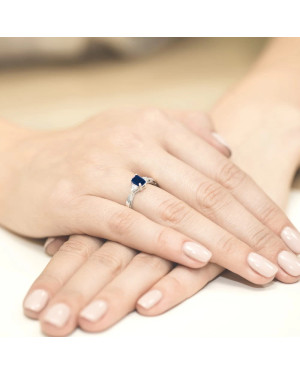 14k gold ring with sapphire white gold diamonds