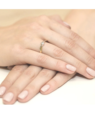 Gold ring with diamond 14k gold