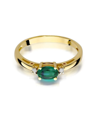 Emerald gold ring diamonds