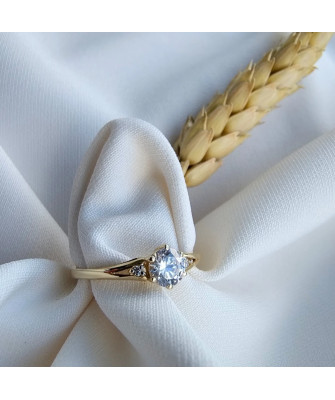 Engagement ring with cubic zirconia 14k