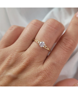 Engagement ring with cubic zirconia 14k