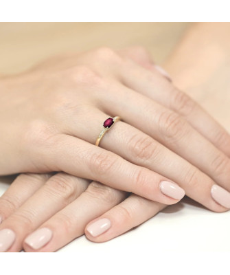 Gold ring with ruby 14k