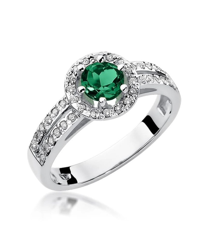 Emerald ring diamonds white gold