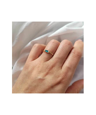 Delicate gold ring turquoise stone 14k