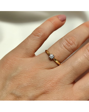 Gold Engagement Ring with a white stone 8k test
