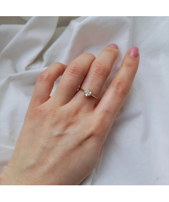 Gold ring white stone