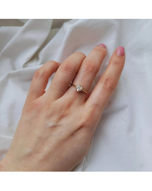 Gold ring white stone