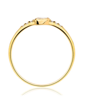 Gold ring delicate leaf 8k hallmark