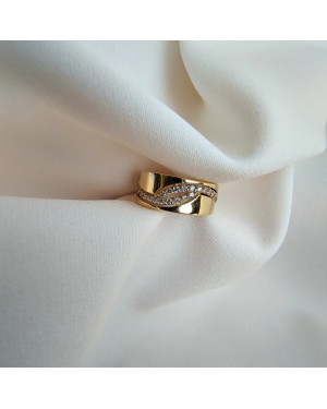 Gold ring 8k white stones