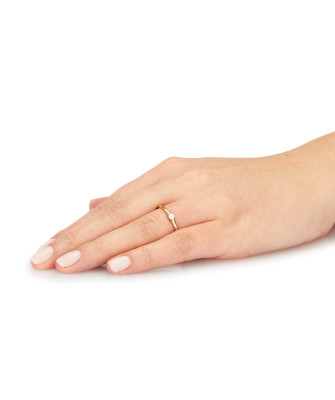 Delicate engagement ring with cubic zirconia 9K