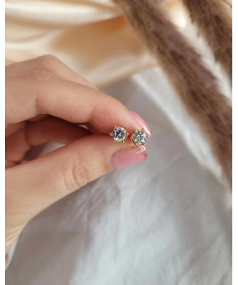 14k gold flower earrings with 0.20ct diamond