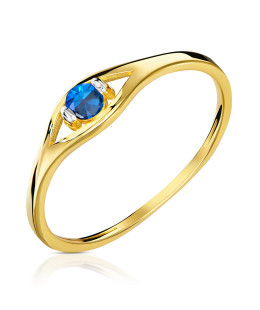 Blue stone in 8k gold ring