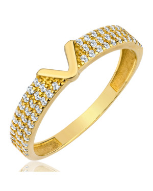 Ring with a large stone gold 8k