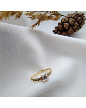 Ring with a large stone gold 8k