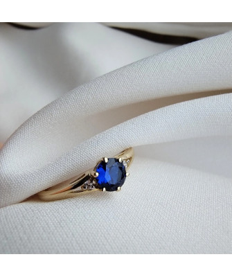 Ring with turquoise stone 8k