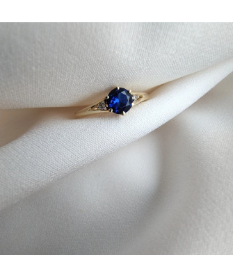 Ring with turquoise stone 8k