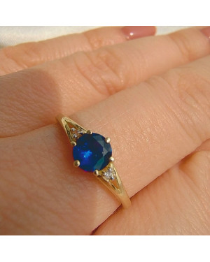 Ring with turquoise stone 8k