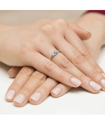 14k Gold Ring with 0.10ct Brilliant Diamond