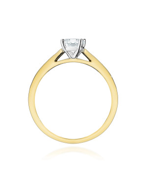 Gold ring with 0.30ct diamond certificate
