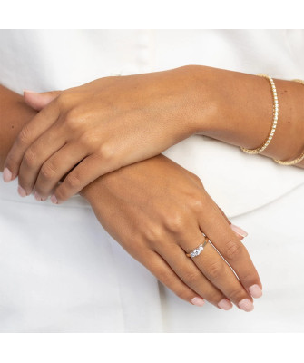 Gold ring with 0.30ct diamond certificate