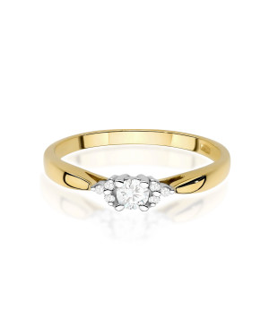 Gold ring with 0.30ct diamond certificate