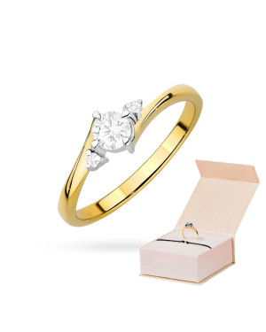Gold ring with 0.30ct diamond certificate