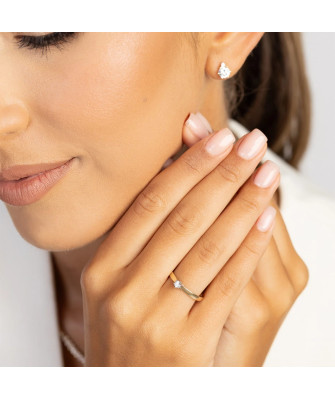 Gold ring with 0.30ct diamond certificate