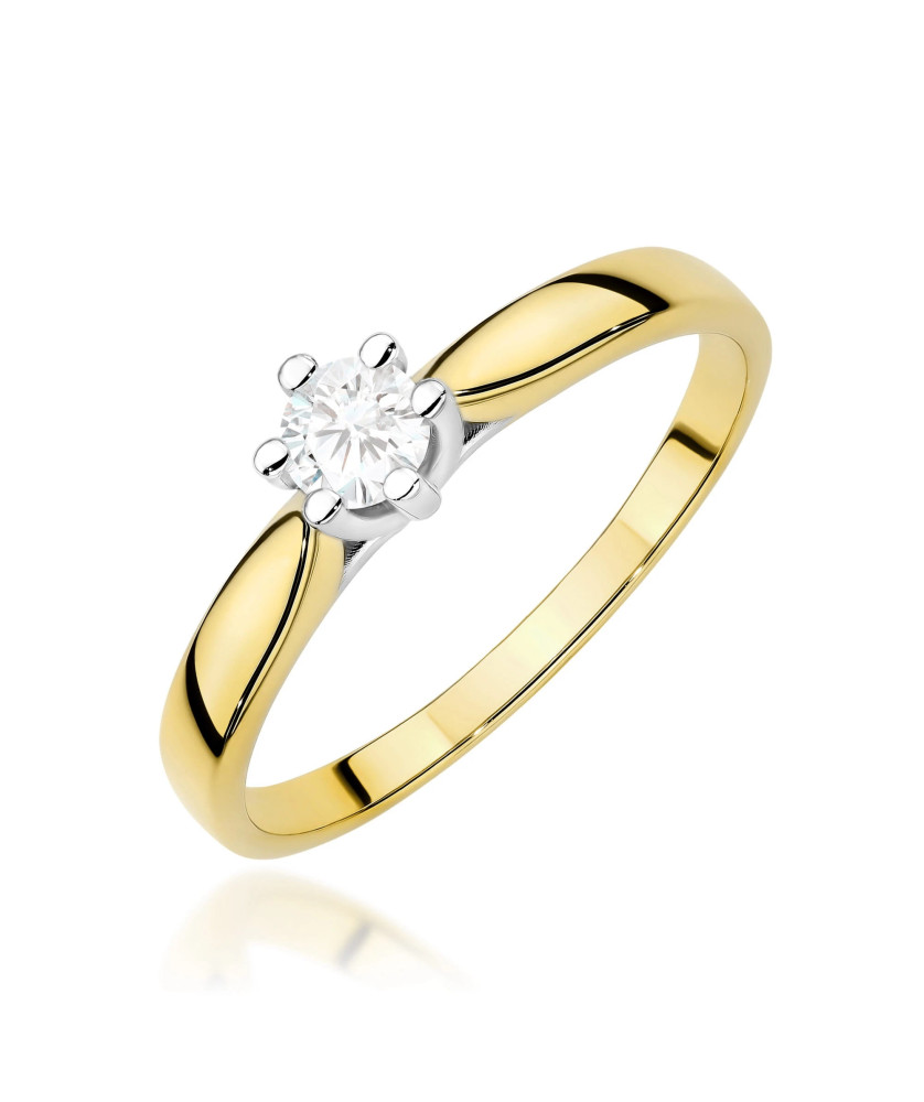 Gold ring with 0.30ct diamond certificate