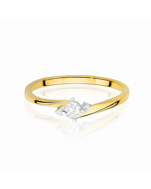 Gold ring with 0.30ct diamond certificate